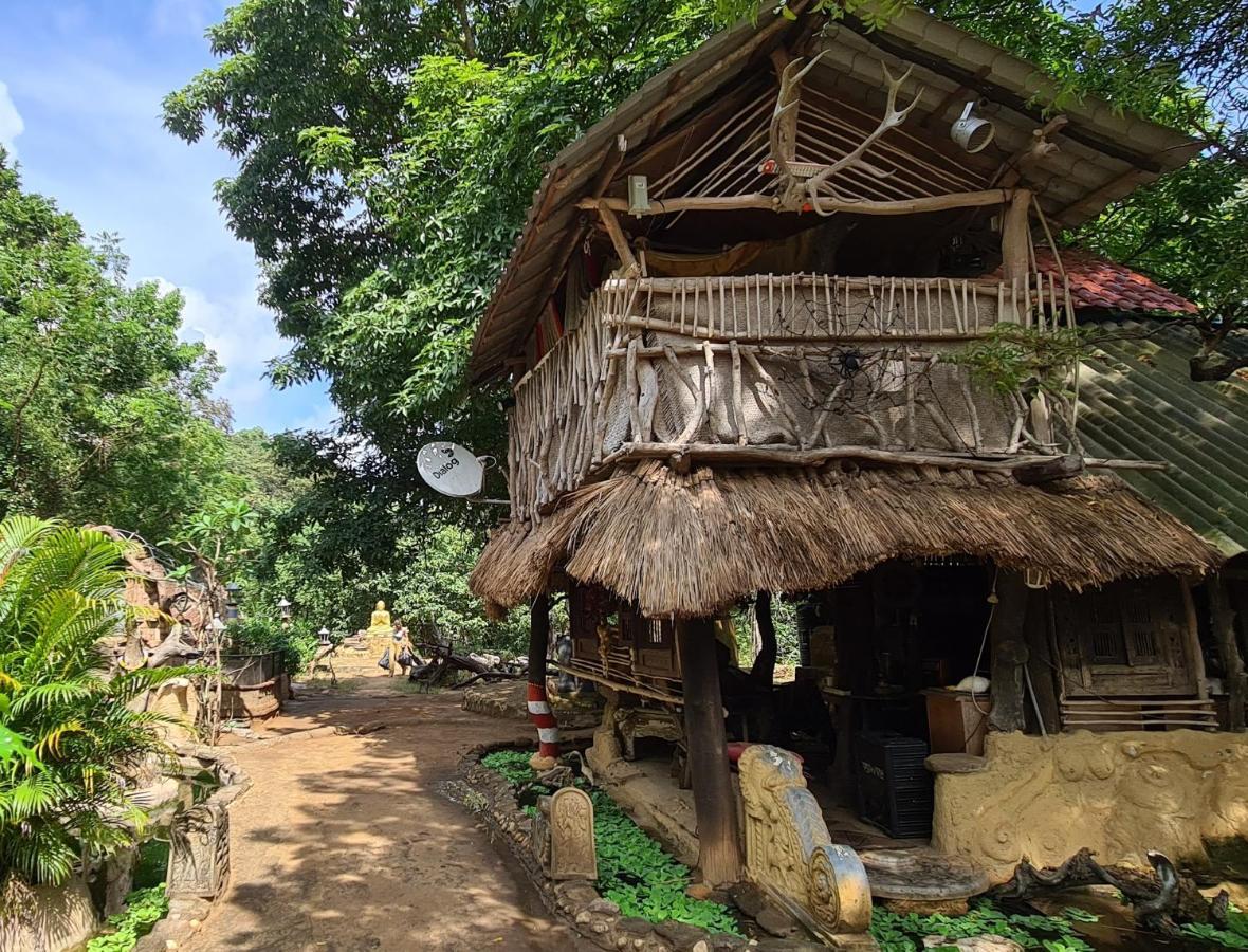 Humbhaha Jungle Yala Nature Eco Resort Kataragama Exterior photo