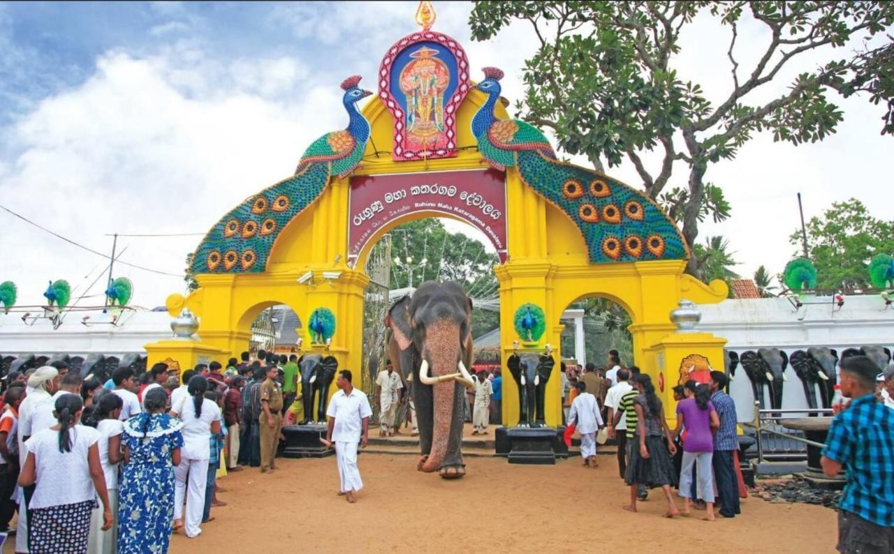 Humbhaha Jungle Yala Nature Eco Resort Kataragama Exterior photo