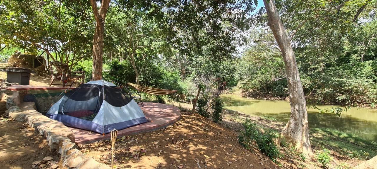 Humbhaha Jungle Yala Nature Eco Resort Kataragama Exterior photo