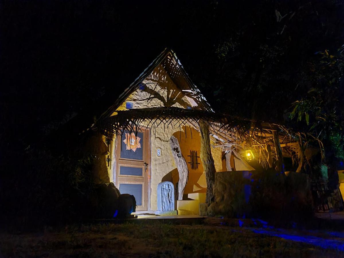 Humbhaha Jungle Yala Nature Eco Resort Kataragama Exterior photo