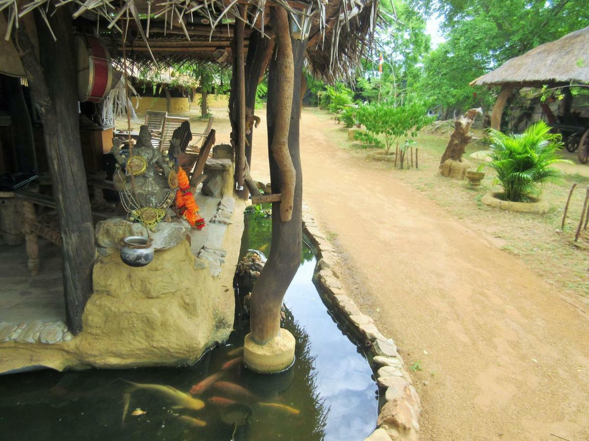 Humbhaha Jungle Yala Nature Eco Resort Kataragama Exterior photo