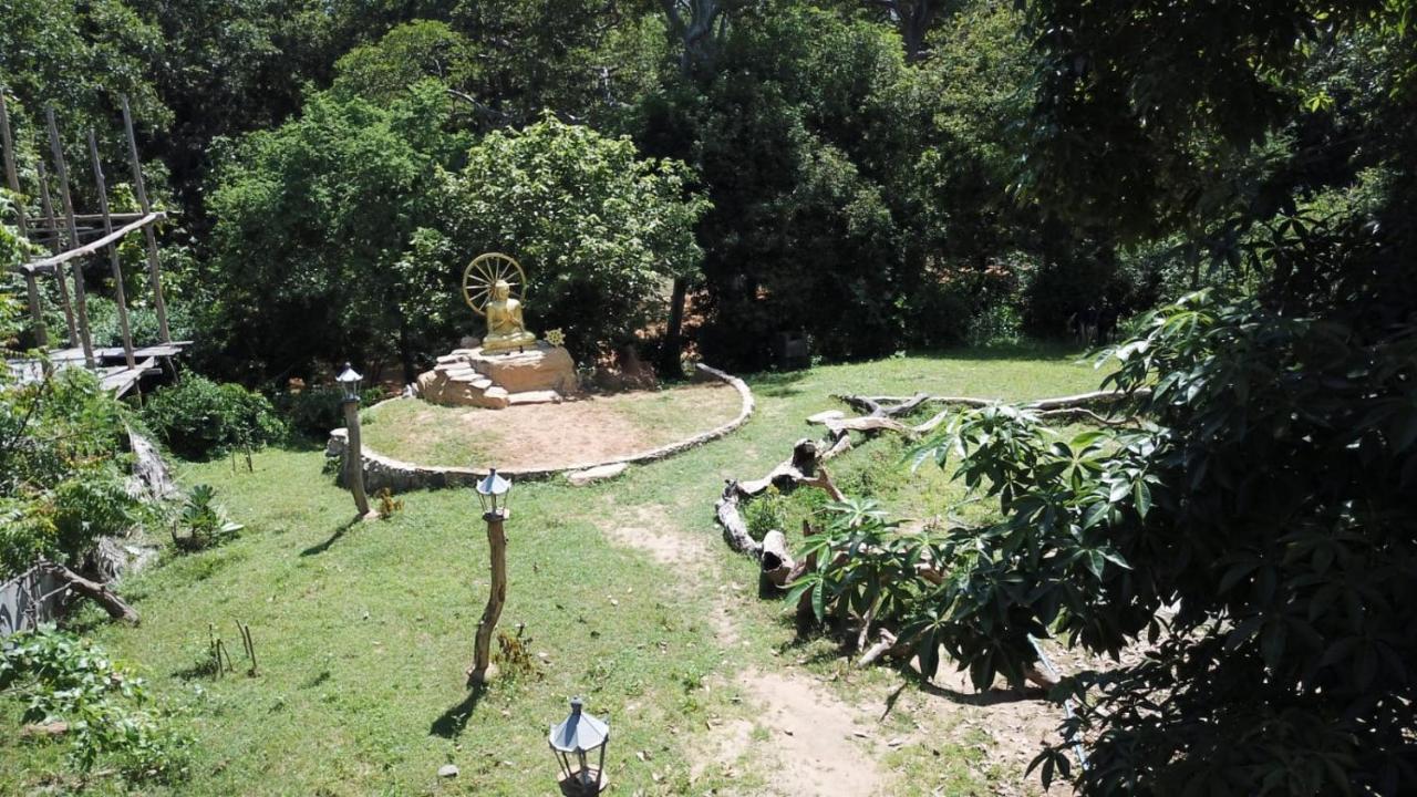 Humbhaha Jungle Yala Nature Eco Resort Kataragama Exterior photo