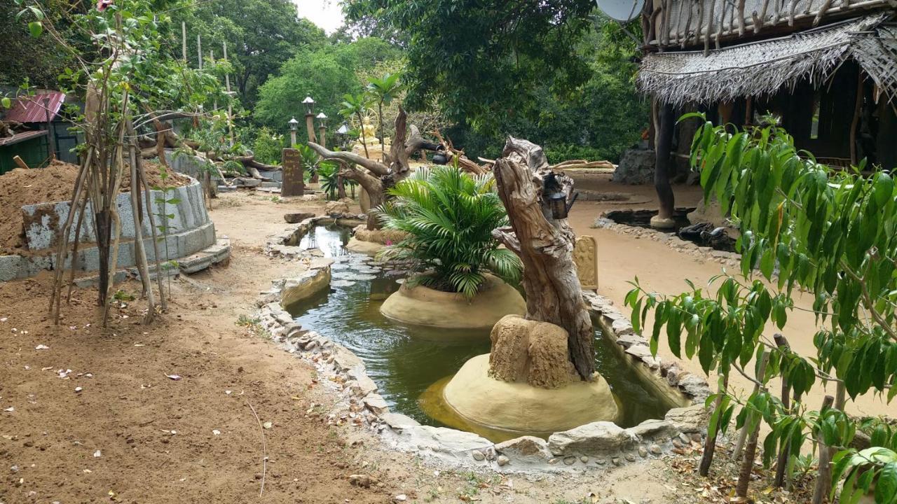 Humbhaha Jungle Yala Nature Eco Resort Kataragama Exterior photo